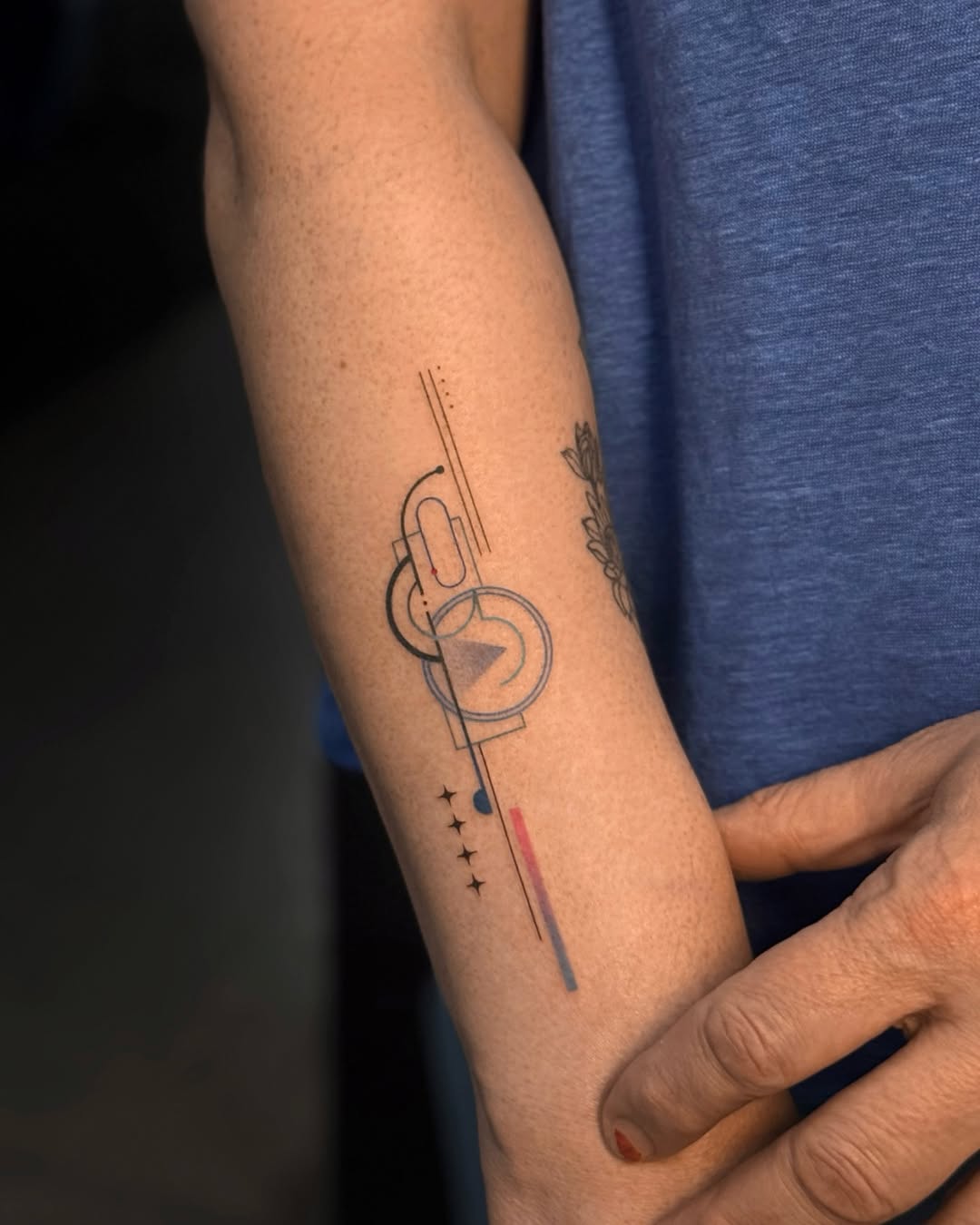Tattooist Basil
