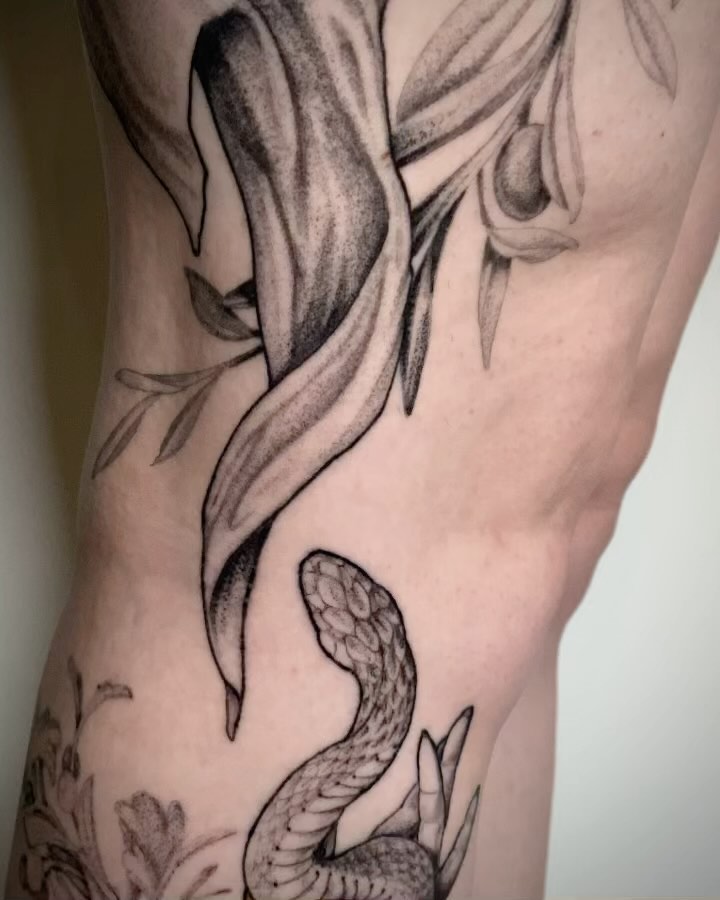 Clarisse Amour • Tattooist