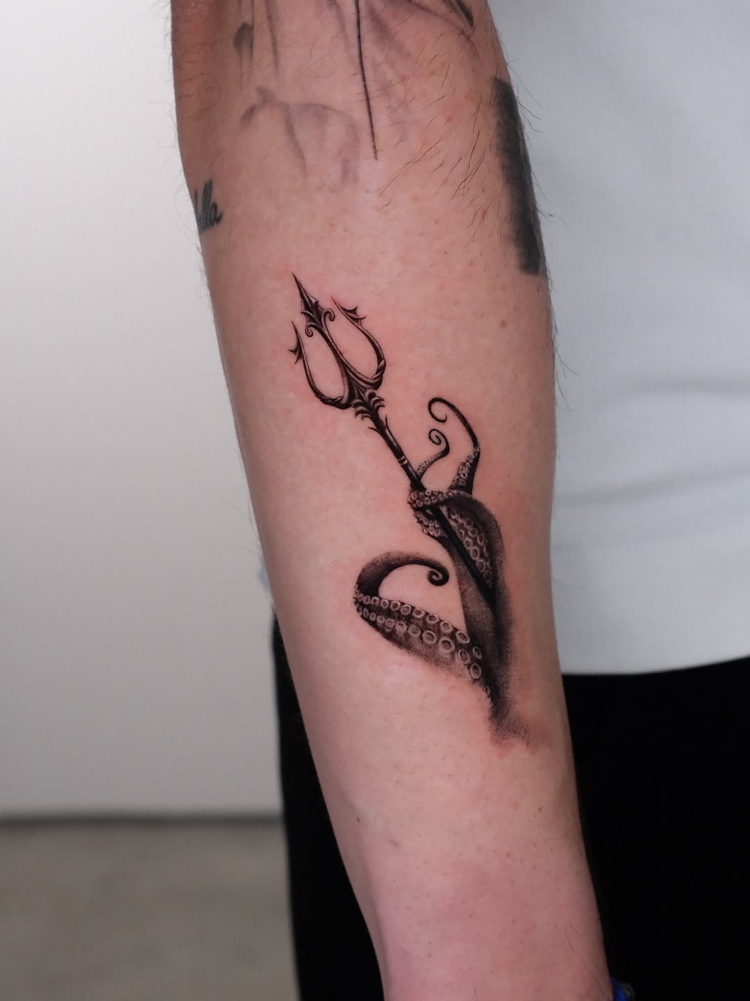 ata | Tattoo Artist