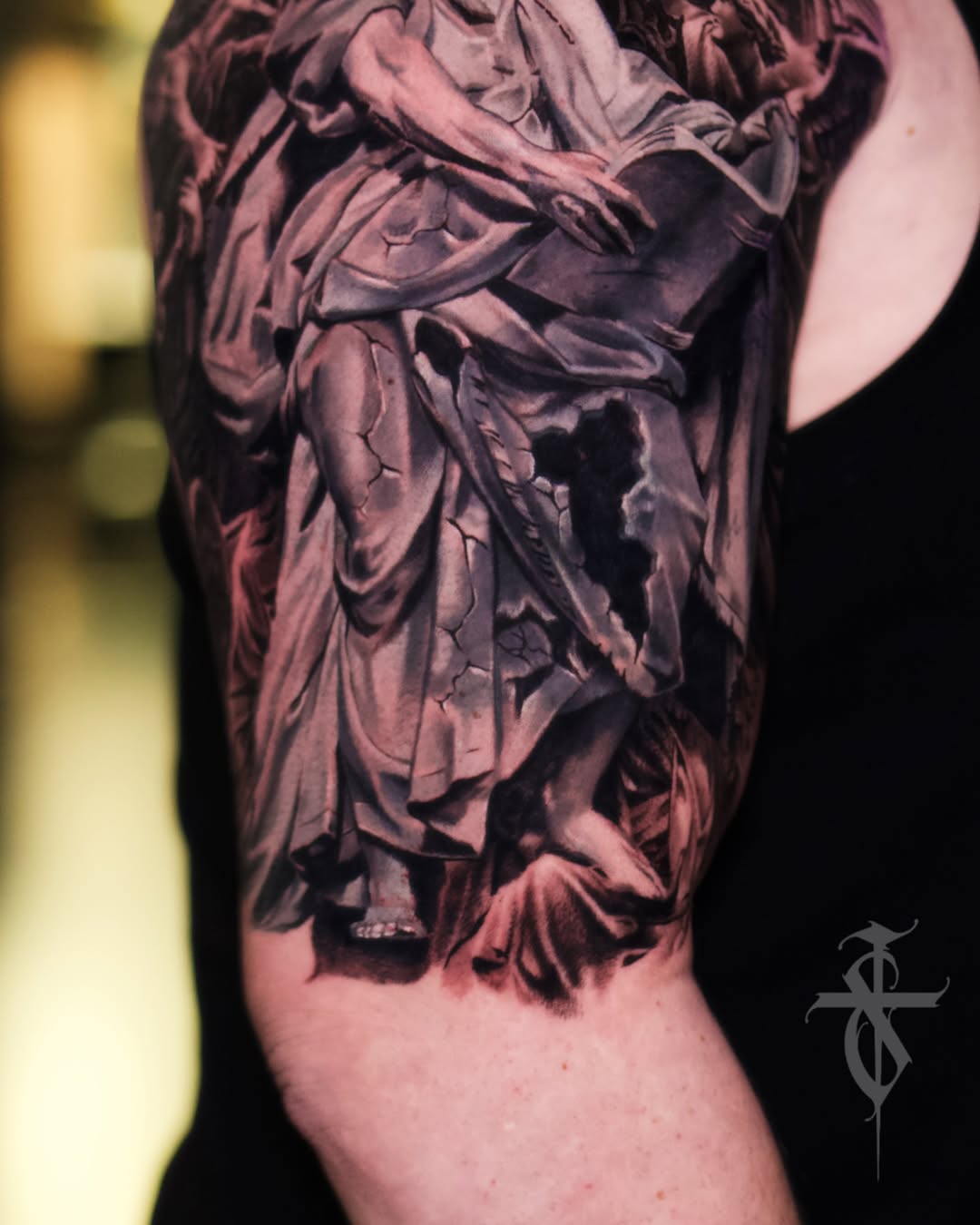 Sergei Pelykh  Tattoo London