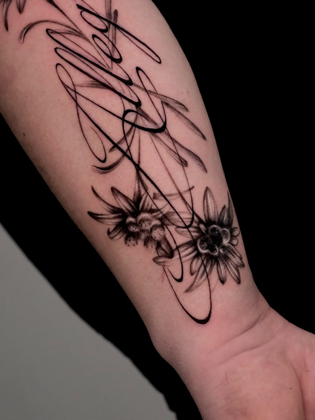Lettering, Flower