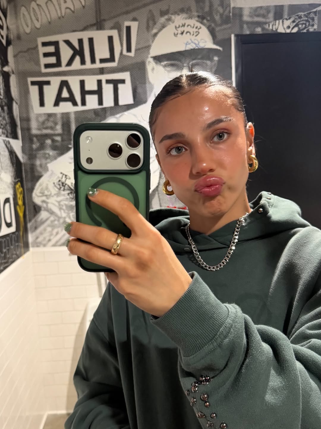 alexis_xol
