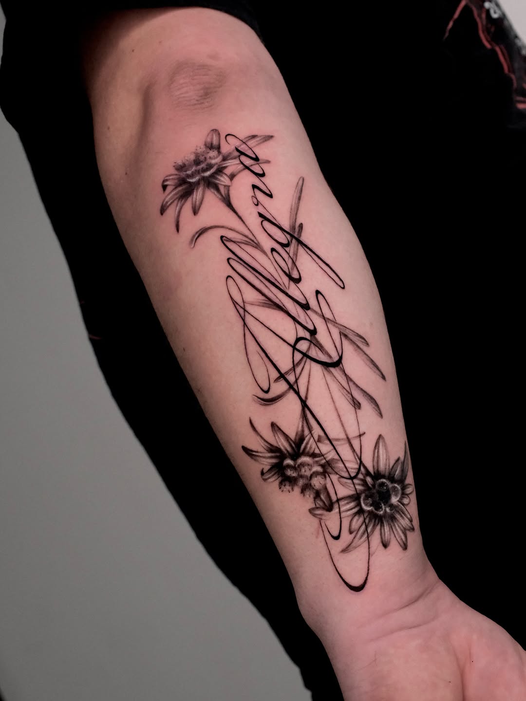Lettering, Flower