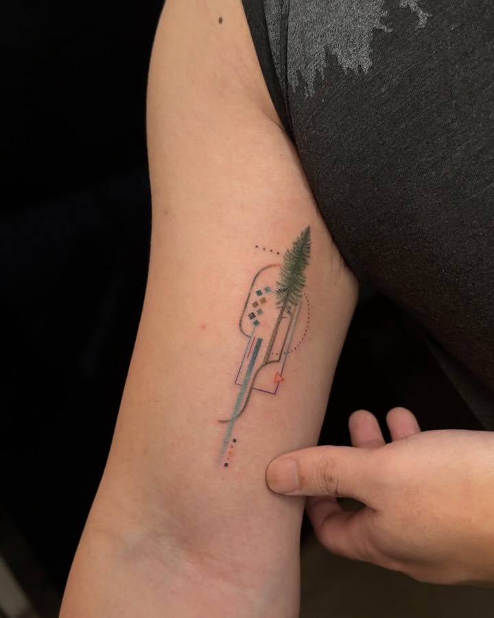 Tattooist Basil