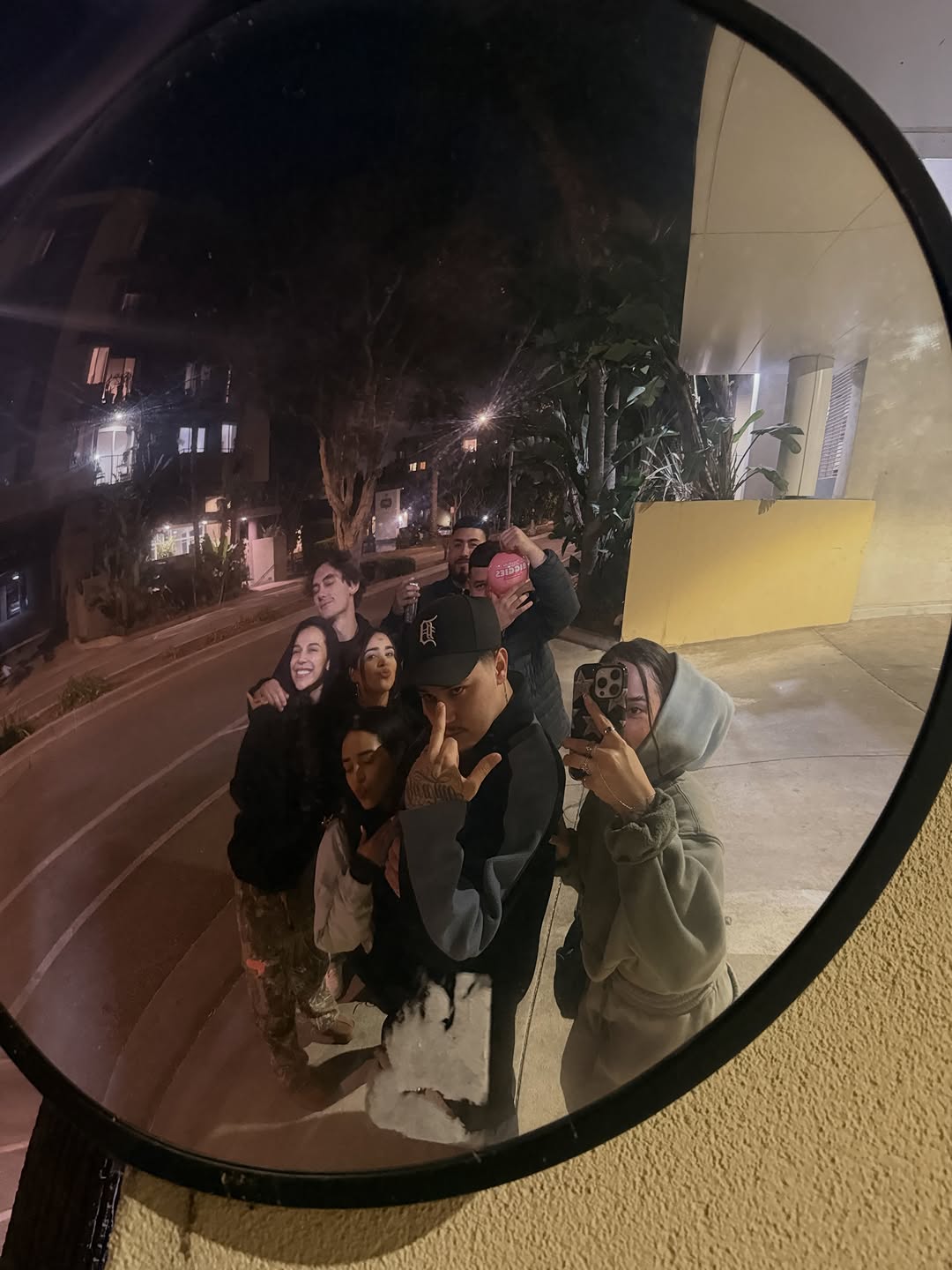 alexis_xol