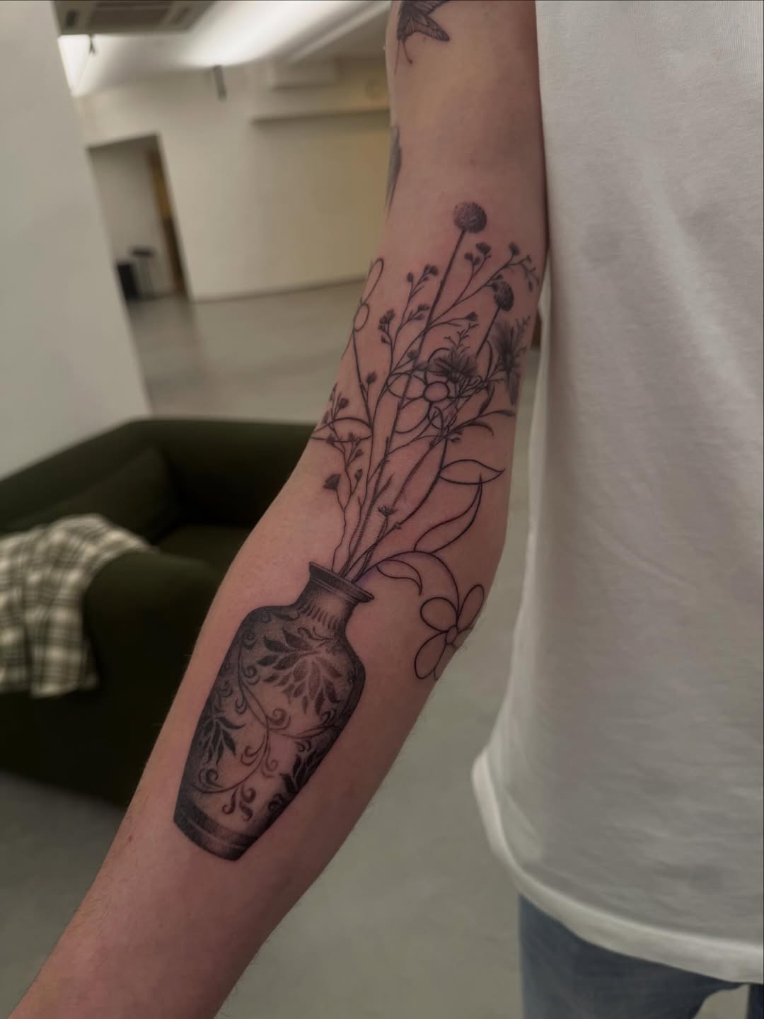 ata | Tattoo Artist