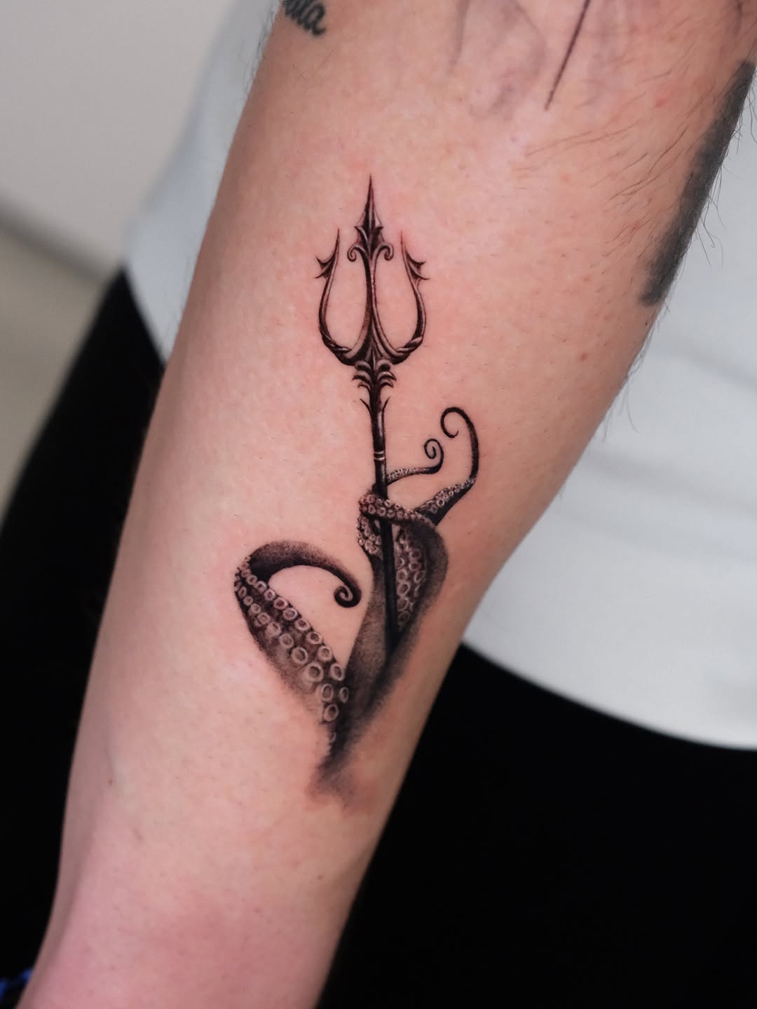 ata | Tattoo Artist