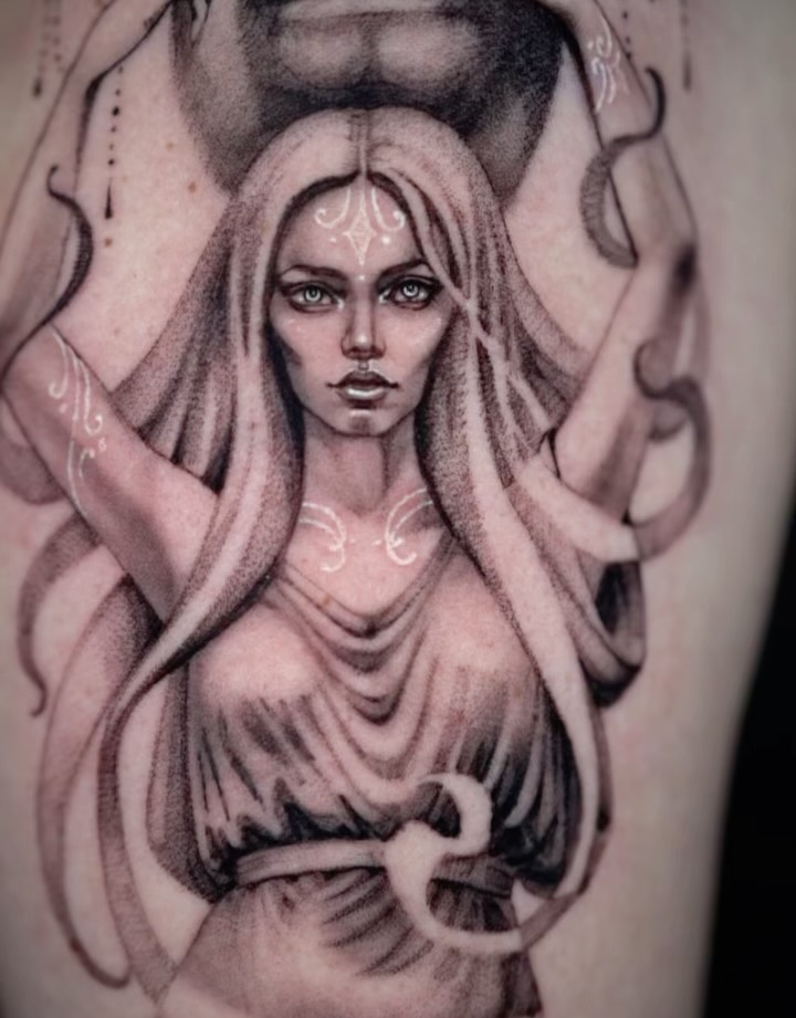 Dina Litun TATTOO