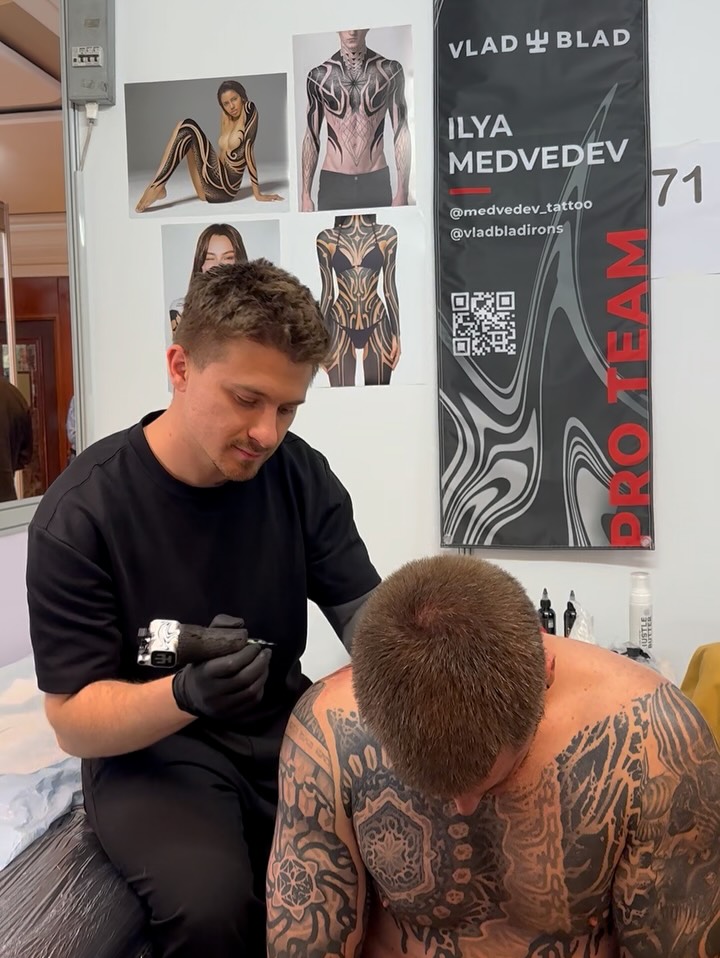 ILYA MEDVEDEV ✺ BLACKOUT TATTOO ✺ London - Belgrade