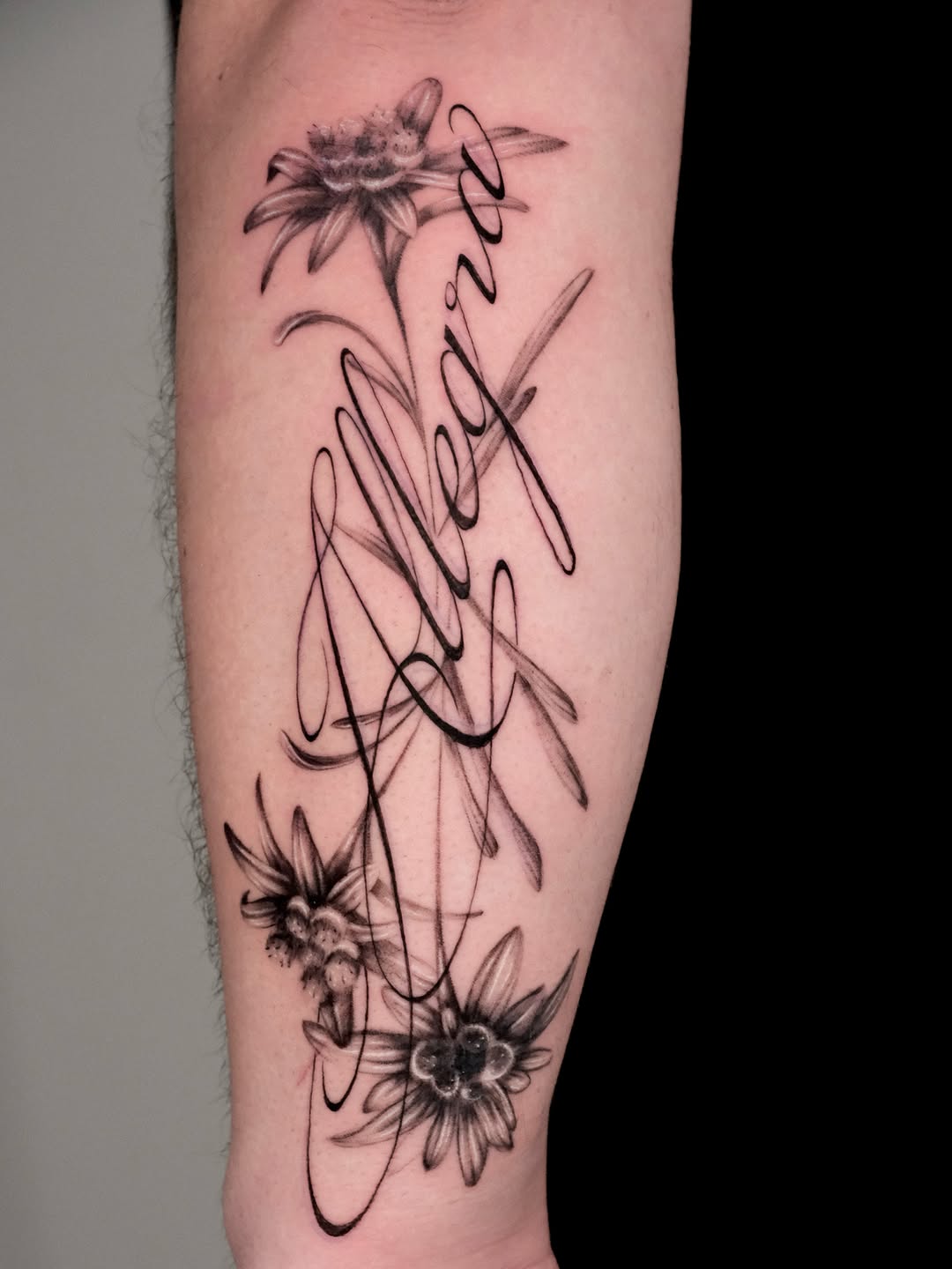 Lettering, Flower