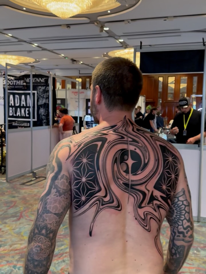 ILYA MEDVEDEV ✺ BLACKOUT TATTOO ✺ London - Belgrade