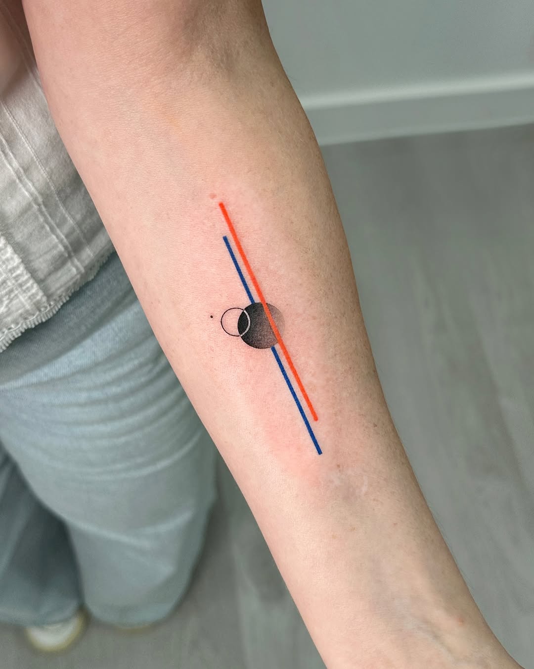 IDA   |   Minimal abstract tattoo