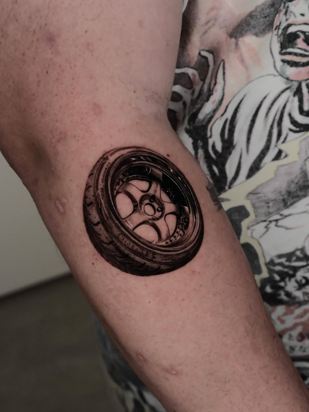 ata | Tattoo Artist