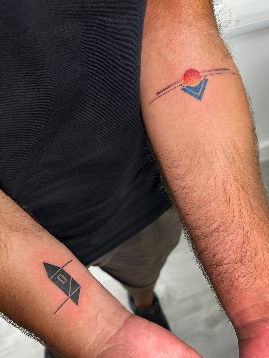 IDA   |   Minimal abstract tattoo