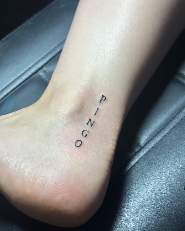 매, 새, 학, 날개, 참새, 발키리, 비둘기, 이레즈미, 한국 학, 바람, 수탉, 제비, 그리핀, 앵무새, 페가수스, 일본 학