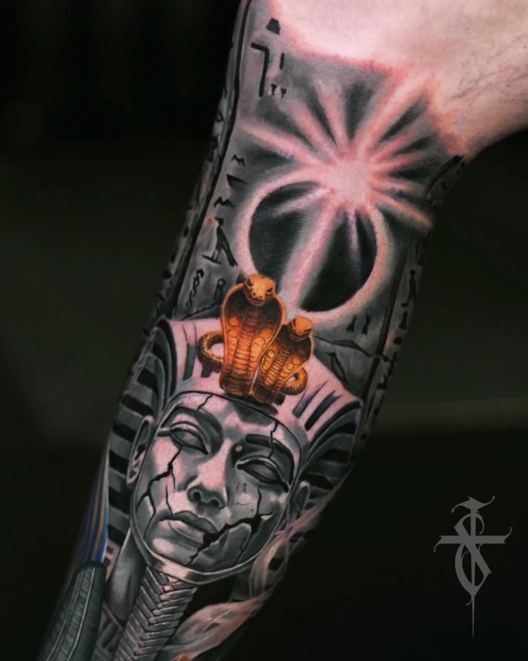 Sergei Pelykh  Tattoo London