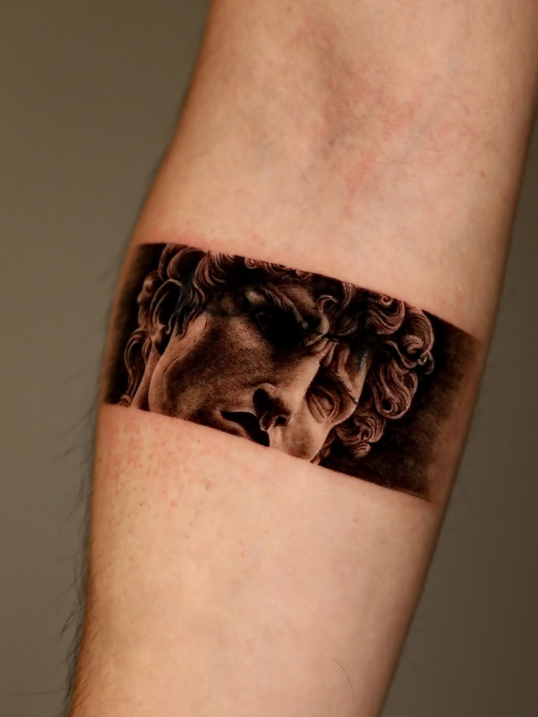 ata | Tattoo Artist